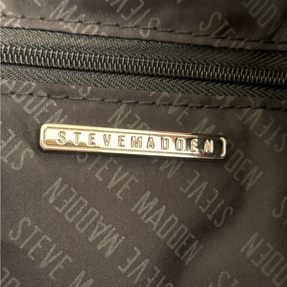 steve madden mini duffle bag - Picture 2 of 2